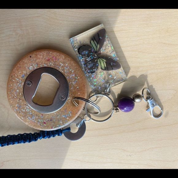 Bottle opener keychain - Picture 11 of 17